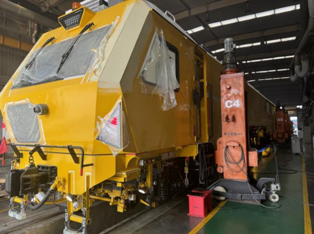 中國(guó)鐵建壓軌列車(chē)智能在線油液監(jiān)測(cè)系統(tǒng)應(yīng)用案例